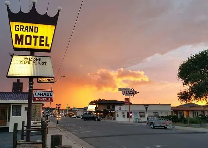Motel Grand 2*